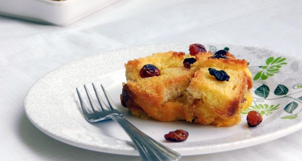 Eggless bread butter pudding recipe